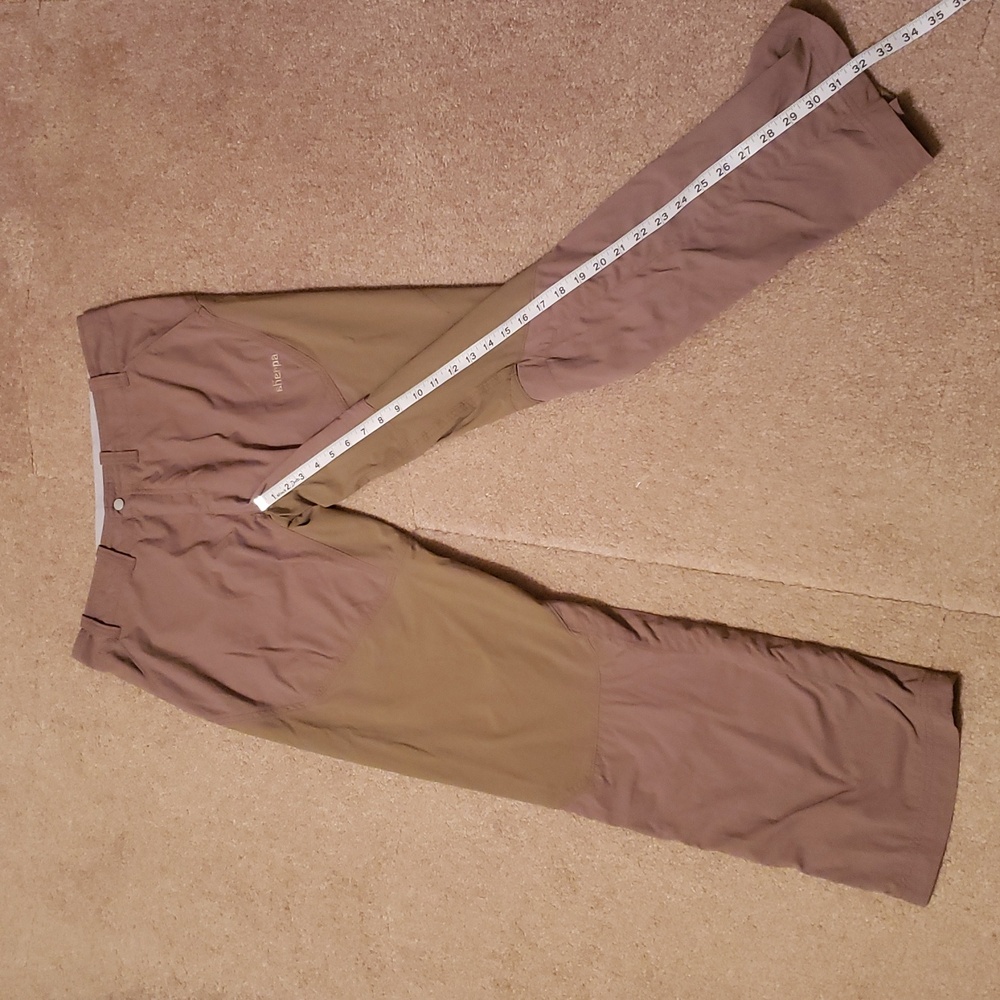 Sherpa Women's Hiking Pants - Picture 12 of 13